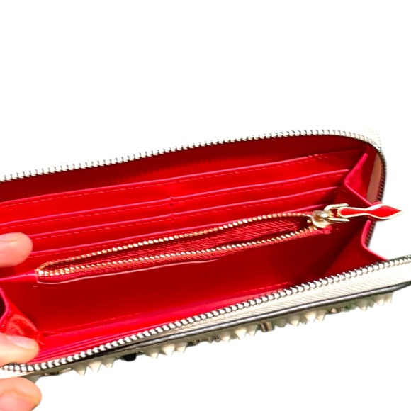 Christian Louboutin Cream Pantone Studded Wallet - Picture 11 of 17